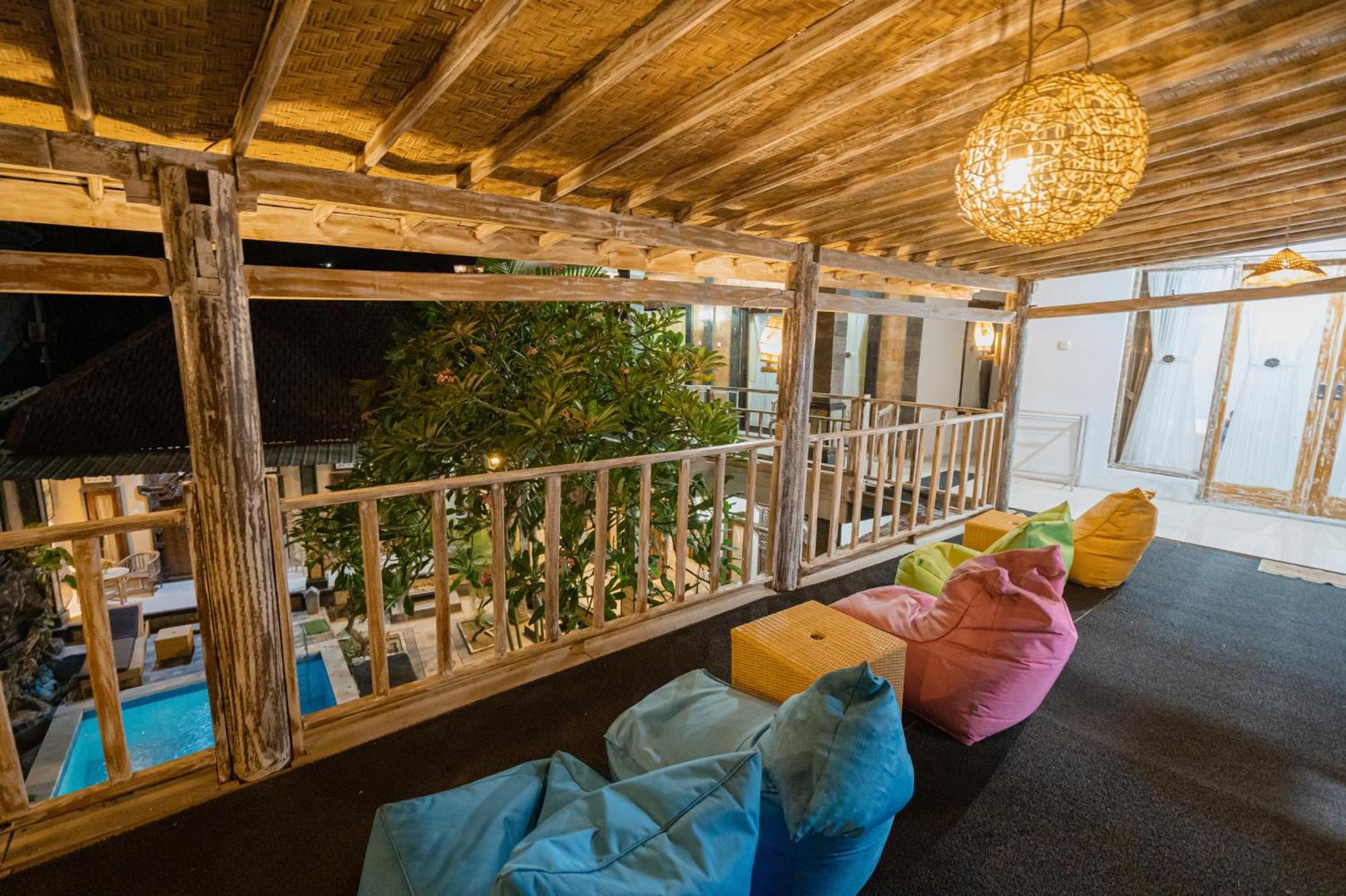 The Mel Homestay Batununggul Eksteriør billede