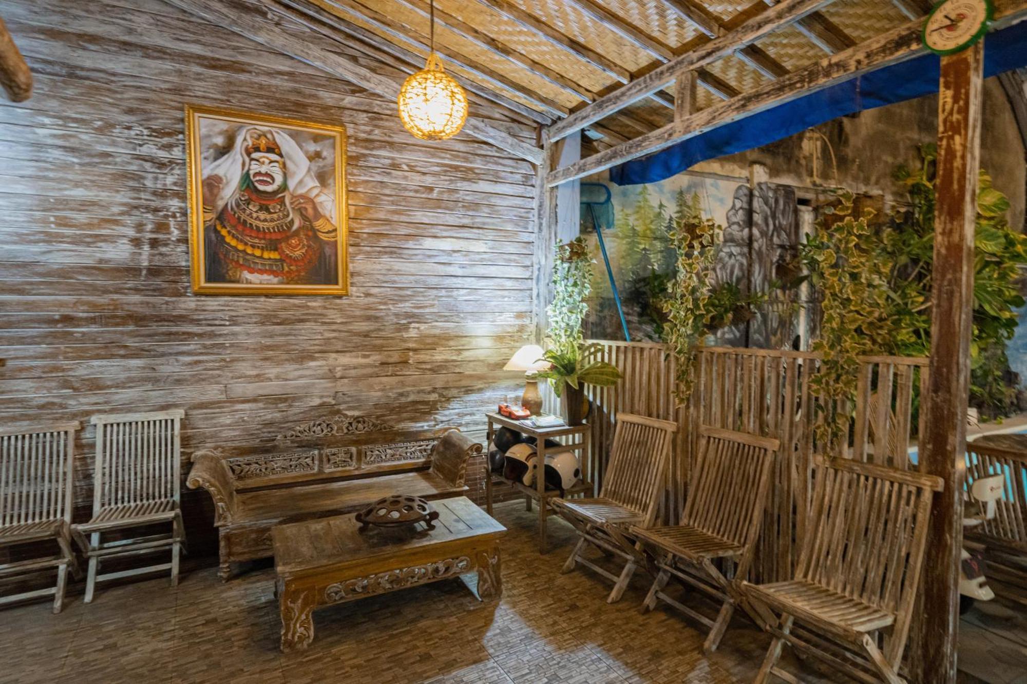 The Mel Homestay Batununggul Eksteriør billede